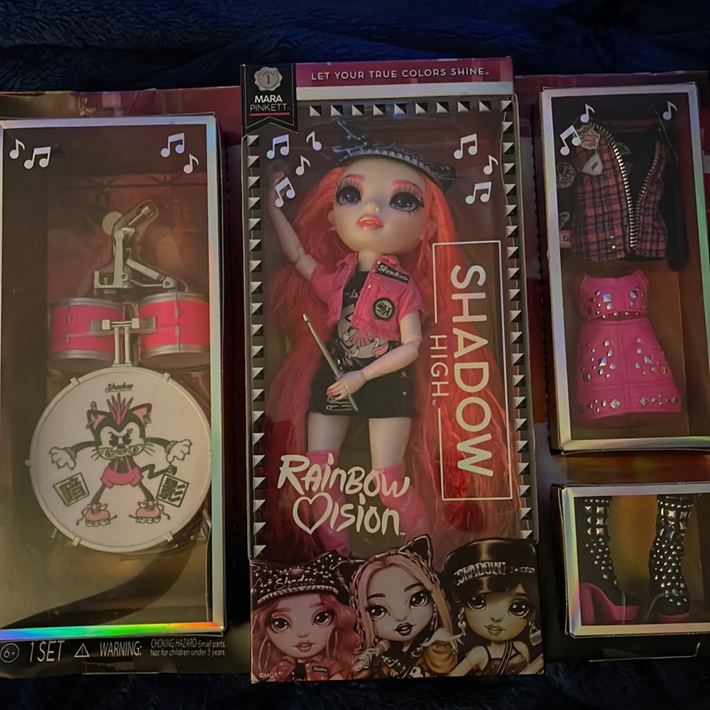 Brand new shadow high Mara Pinkett doll